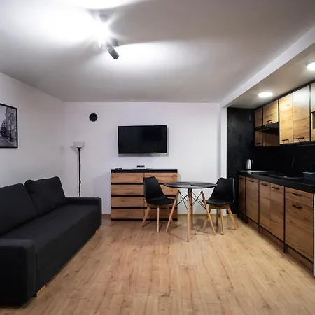 Dream Aparts - Z Parkingiem W Centrum Apartmán *