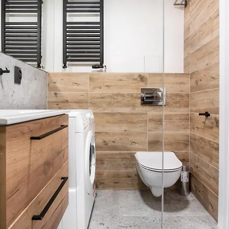 Dream Aparts - Z Parkingiem W Centrum Apartmán *